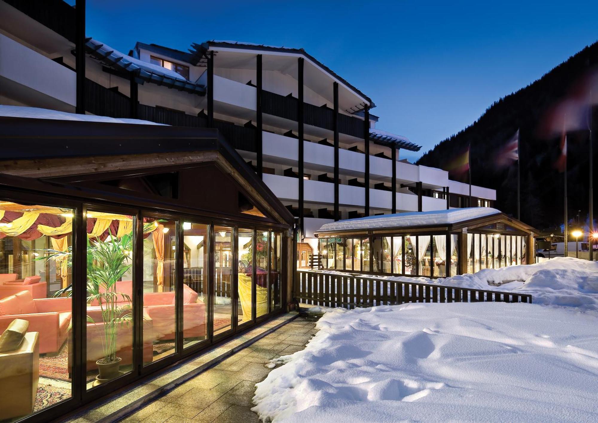 TH La Thuile - Planibel Hotel Esterno foto